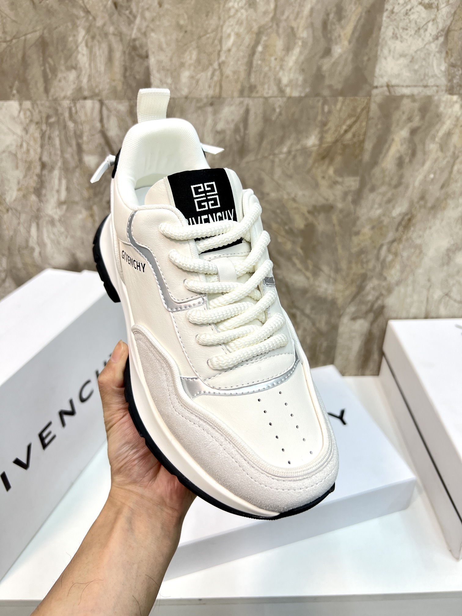 Givenchy sz39-44 25